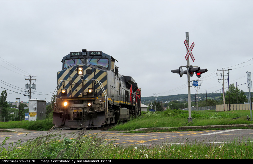 BCOL 4646 leads 403 at MP124.55